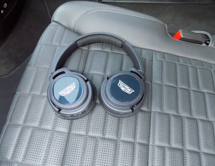 Cadillac Escalade 45