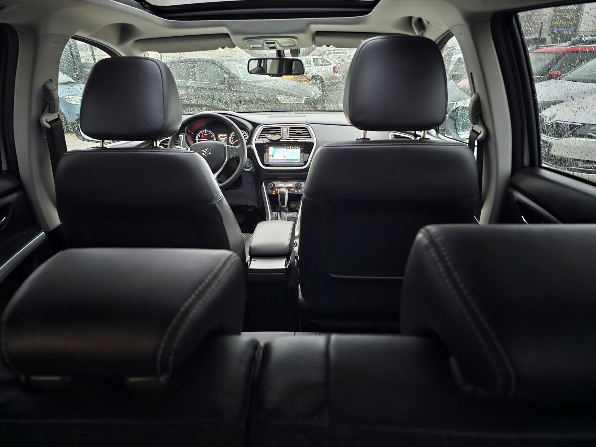 Suzuki SX4 S-Cross Hatchback 1,4 l 103 kw