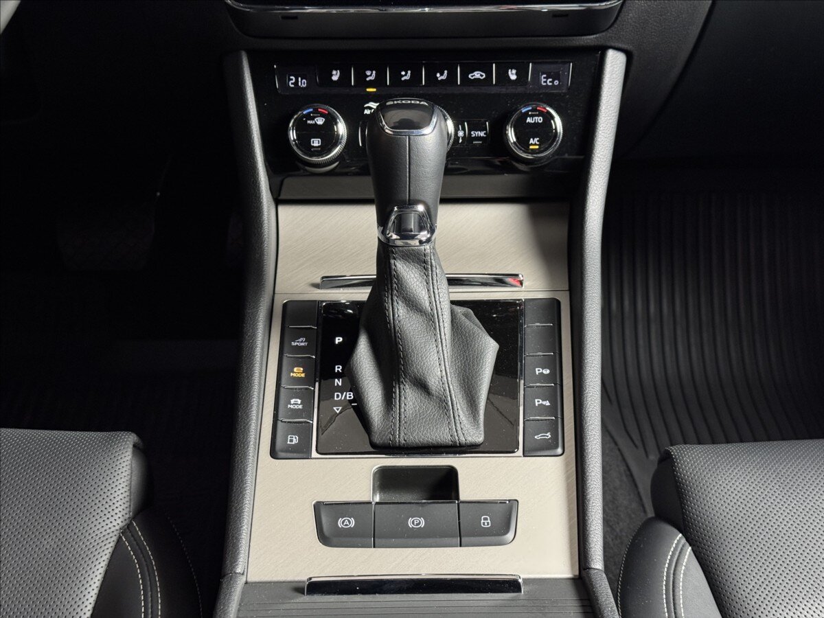 Škoda Superb Kombi 1,4 l 160 kw