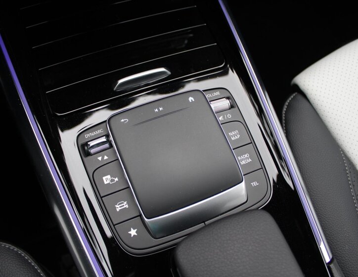 Mercedes-Benz GLA 26