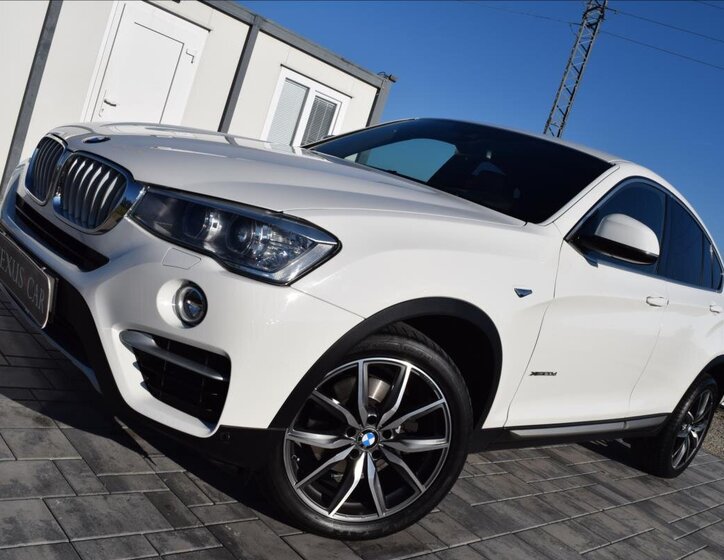 BMW X4 Sedan 2,0 l 140 kw