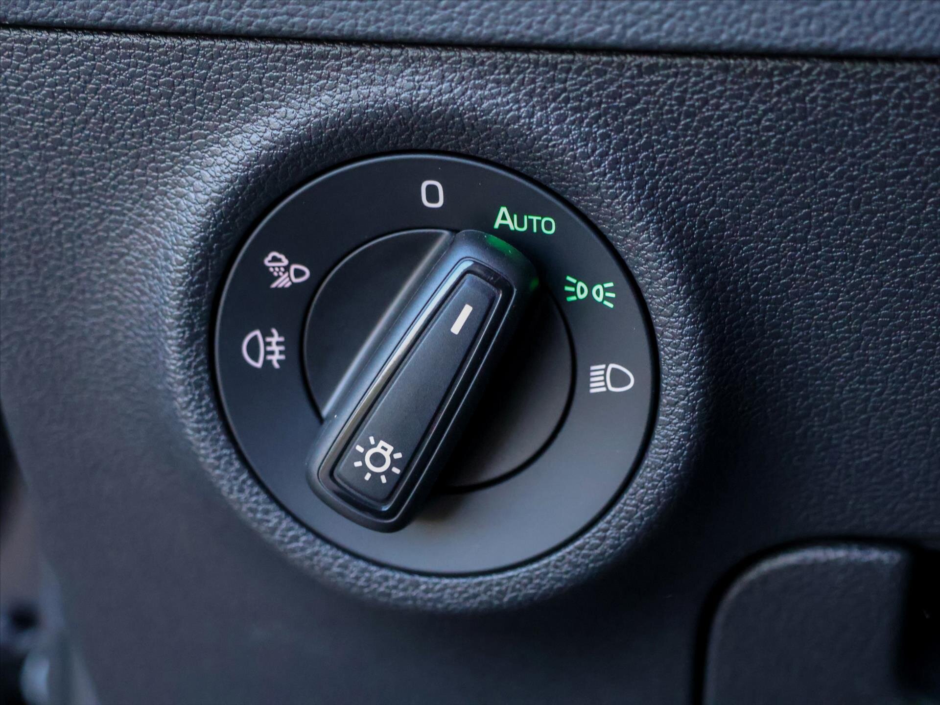 Škoda Karoq SUV / Terénní 2,0 l 110 kw