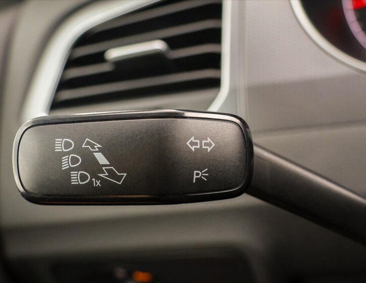 Volkswagen Golf Sportsvan 19