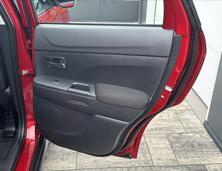 Mitsubishi ASX SUV / Terénní 2,0 l 110 kw