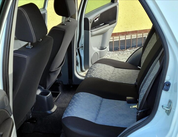 Suzuki SX4 Hatchback 2,0 l 99 kw