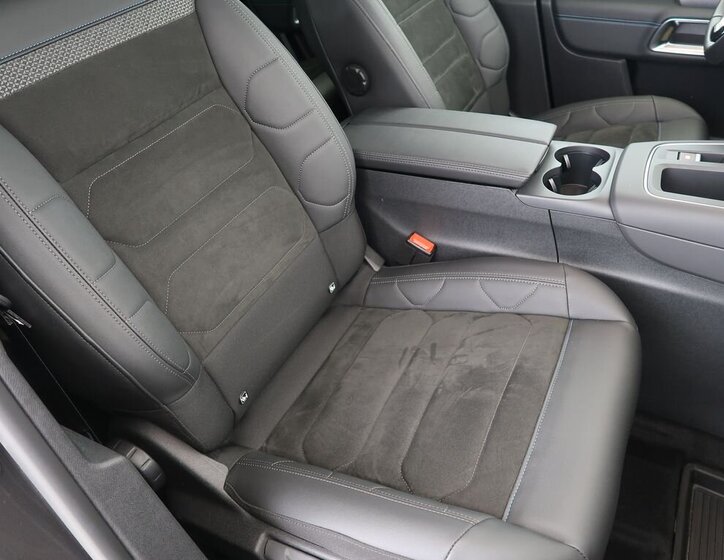 Citroën C5 Aircross SUV / Terénní 1,5 l 96 kw