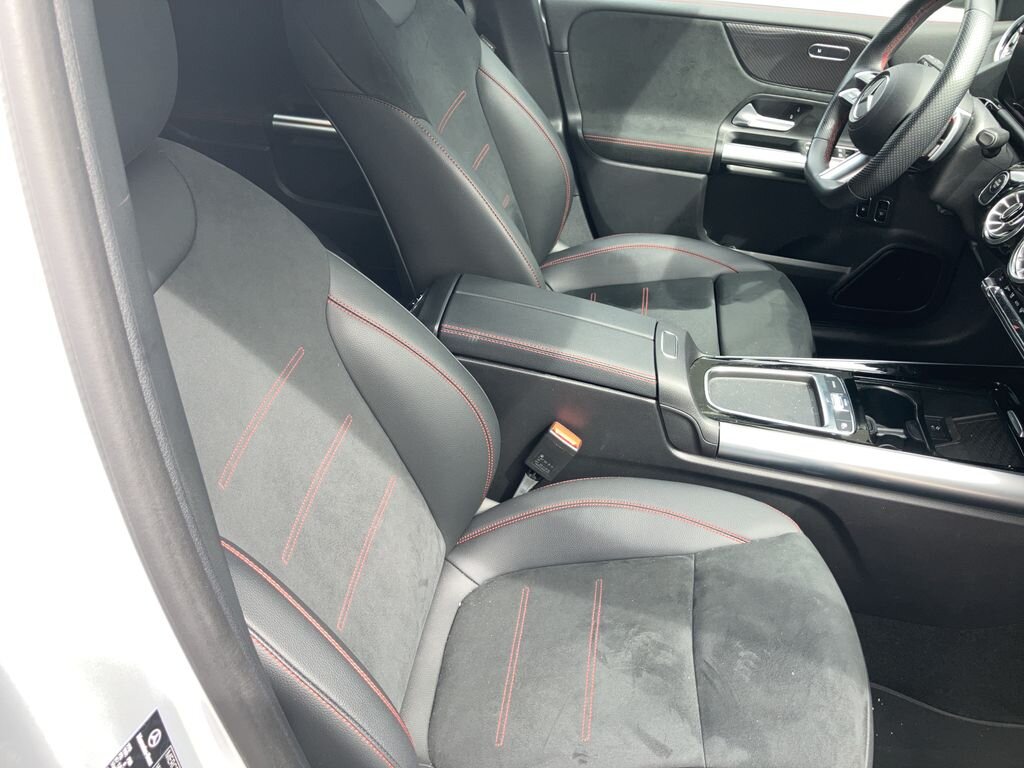 Mercedes-Benz Třídy B MPV 1,3 l 120 kw