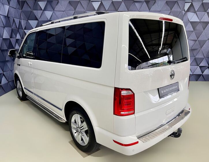 Volkswagen Multivan 5