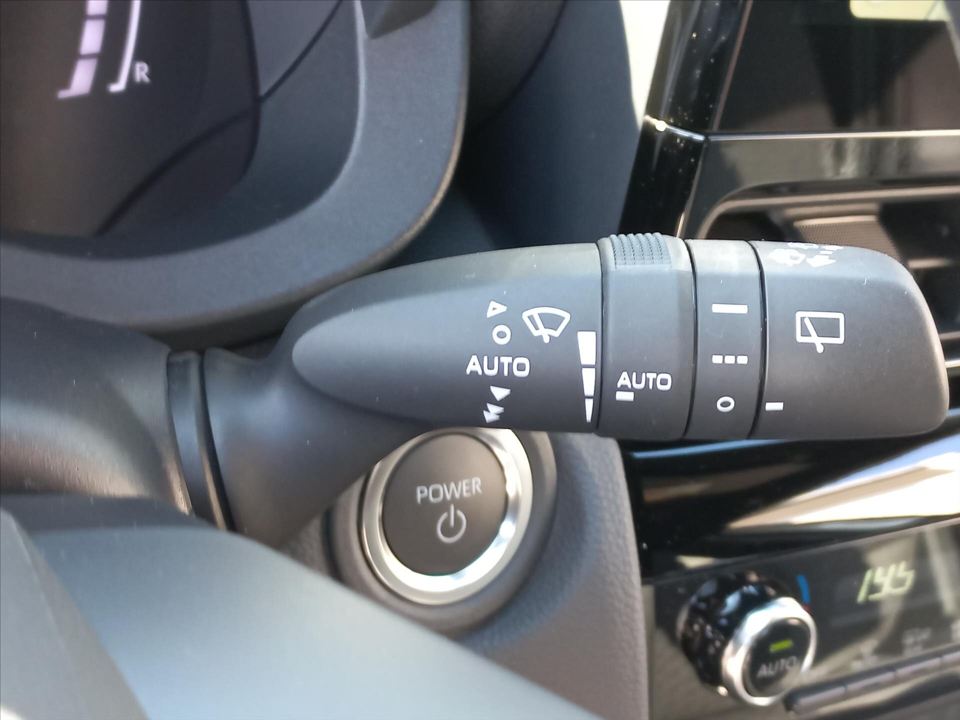 Toyota Yaris Cross SUV / Terénní 1,5 l 68 kw