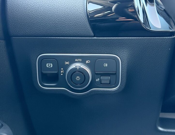 Mercedes-Benz GLA SUV / Terénní 2,0 l 140 kw