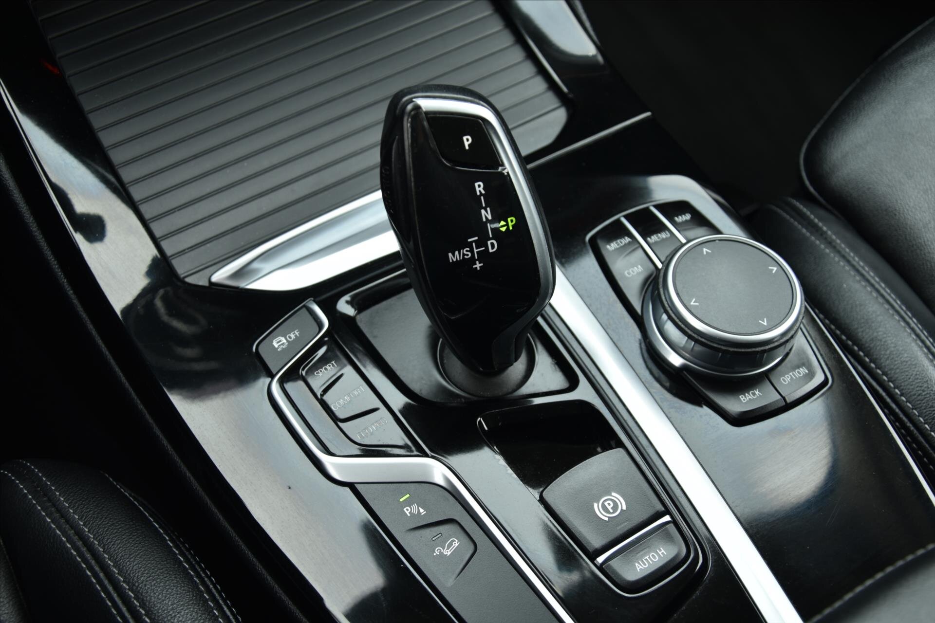 BMW X3 SUV / Terénní 2,0 l 140 kw