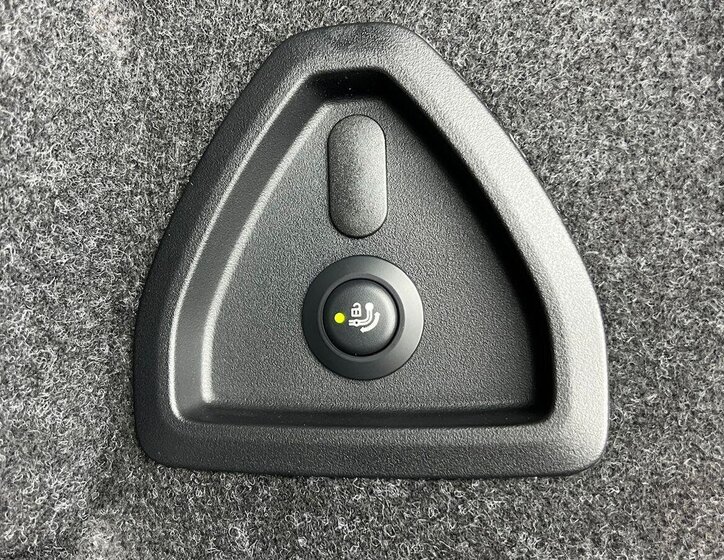 BMW Ostatní Sedan / Limuzína 0,0 290 kw