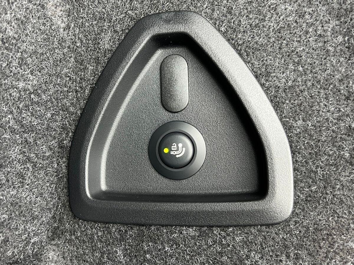 BMW Ostatní Sedan / Limuzína 0,0 290 kw