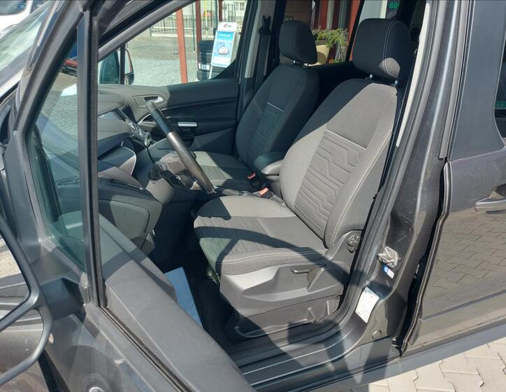 Ford Tourneo Connect 9