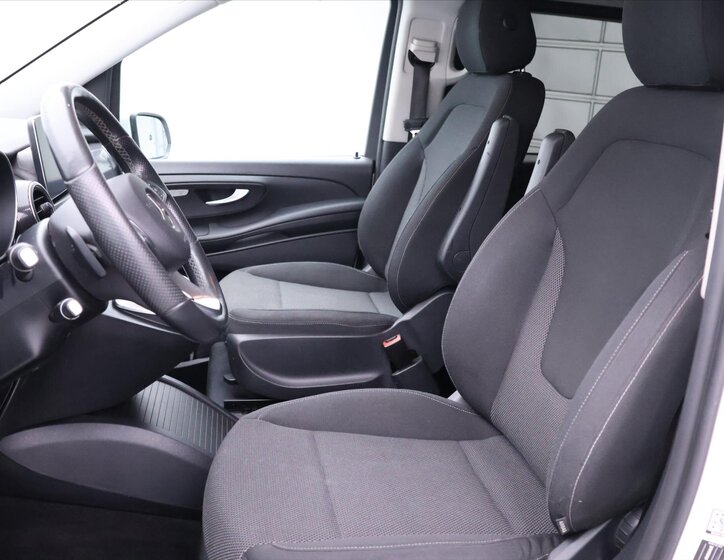 Mercedes-Benz Třídy V 11