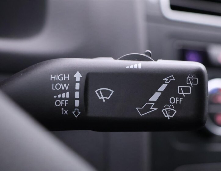 Volkswagen Touran MPV 1,2 l 77 kw