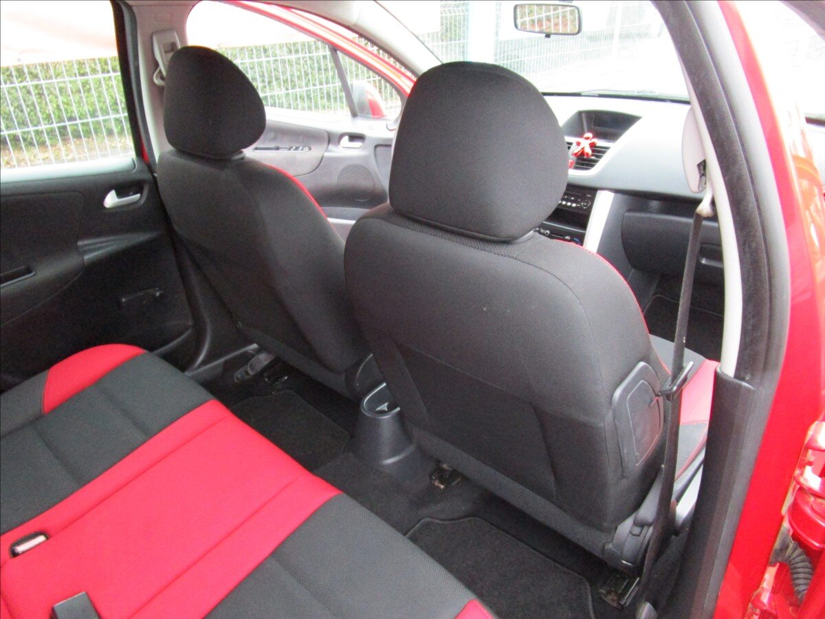 Peugeot 207 Kombi 1,4 l 54 kw