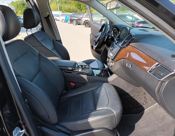 Mercedes-Benz GLS SUV / Terénní 3,0 l 190 kw