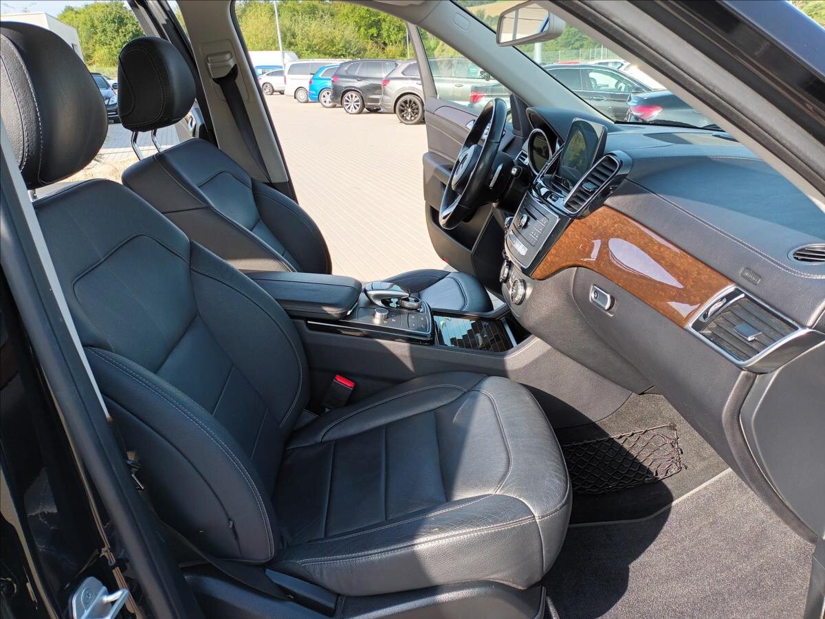 Mercedes-Benz GLS SUV / Terénní 3,0 l 190 kw