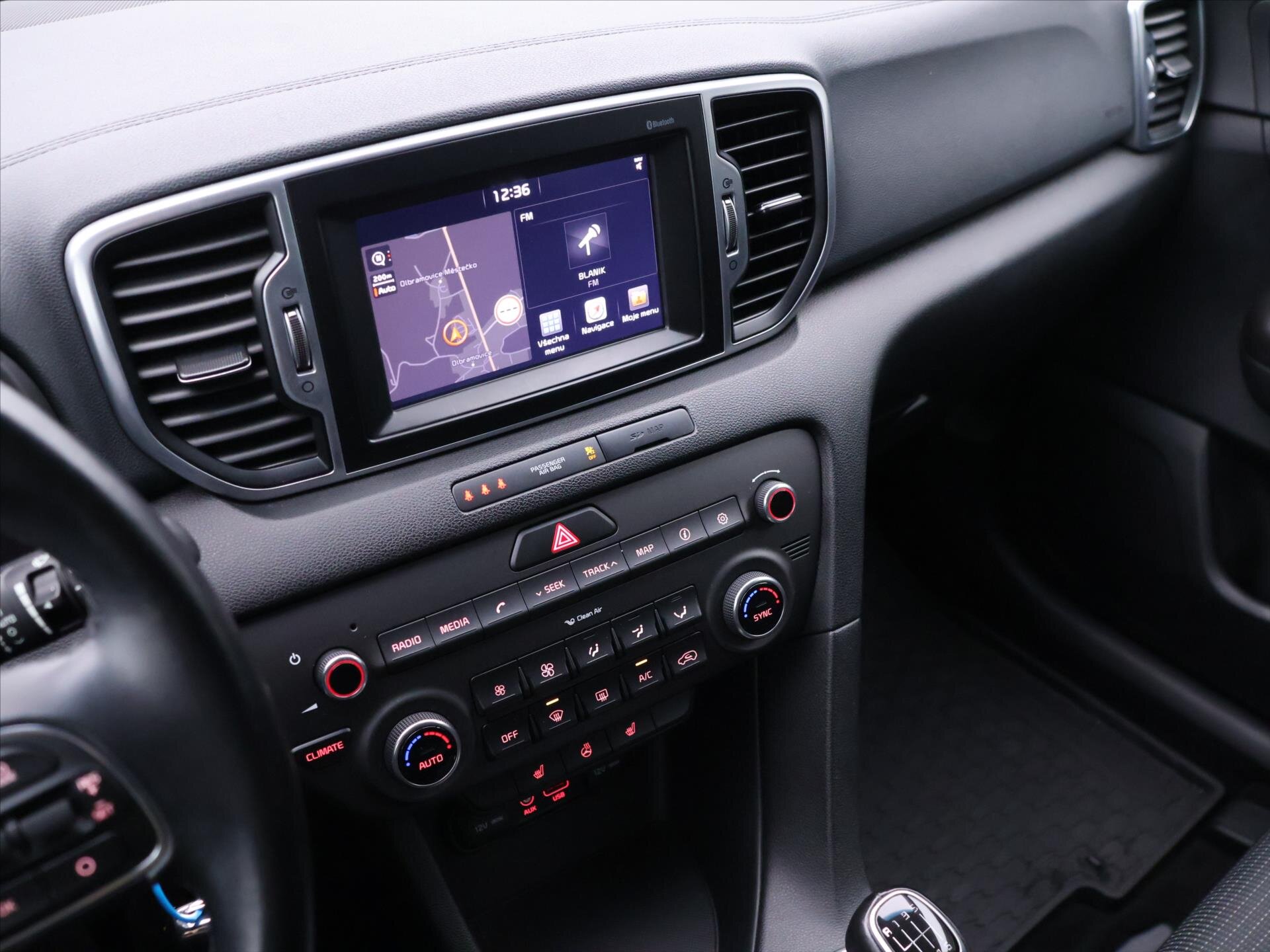 KIA Sportage SUV 2,0 l 136 kw