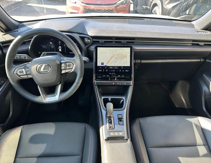 Lexus LBX Kombi 1,5 l 67 kw