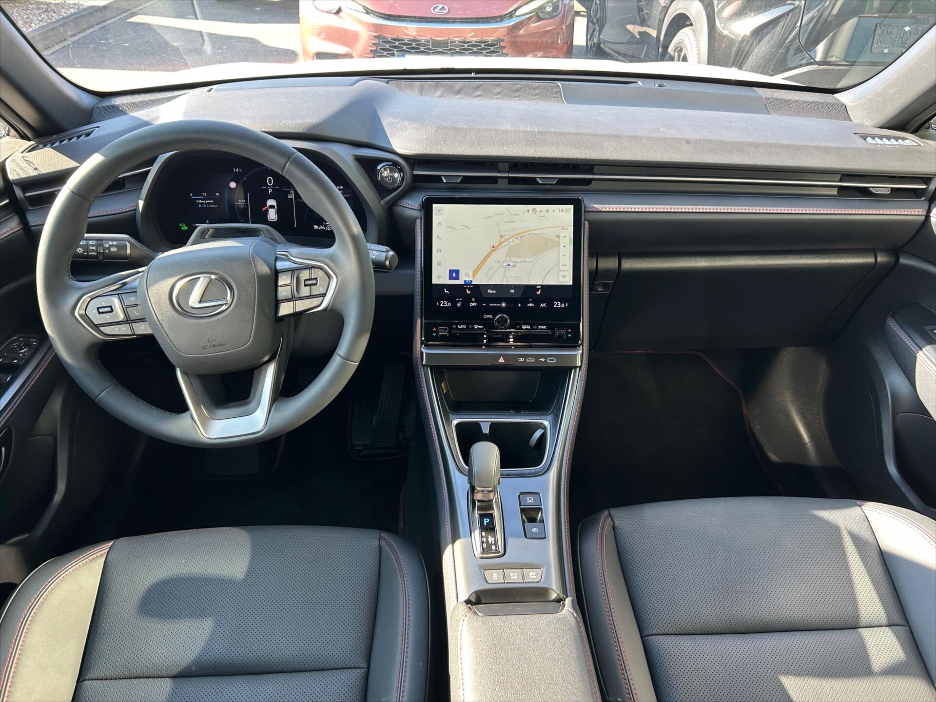 Lexus LBX Kombi 1,5 l 67 kw