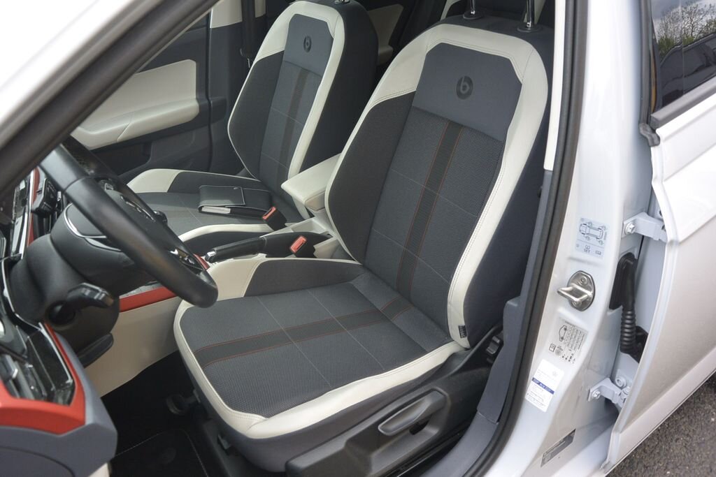 Volkswagen Polo Hatchback 999,0 70 kw