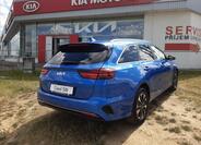 KIA Ceed 4