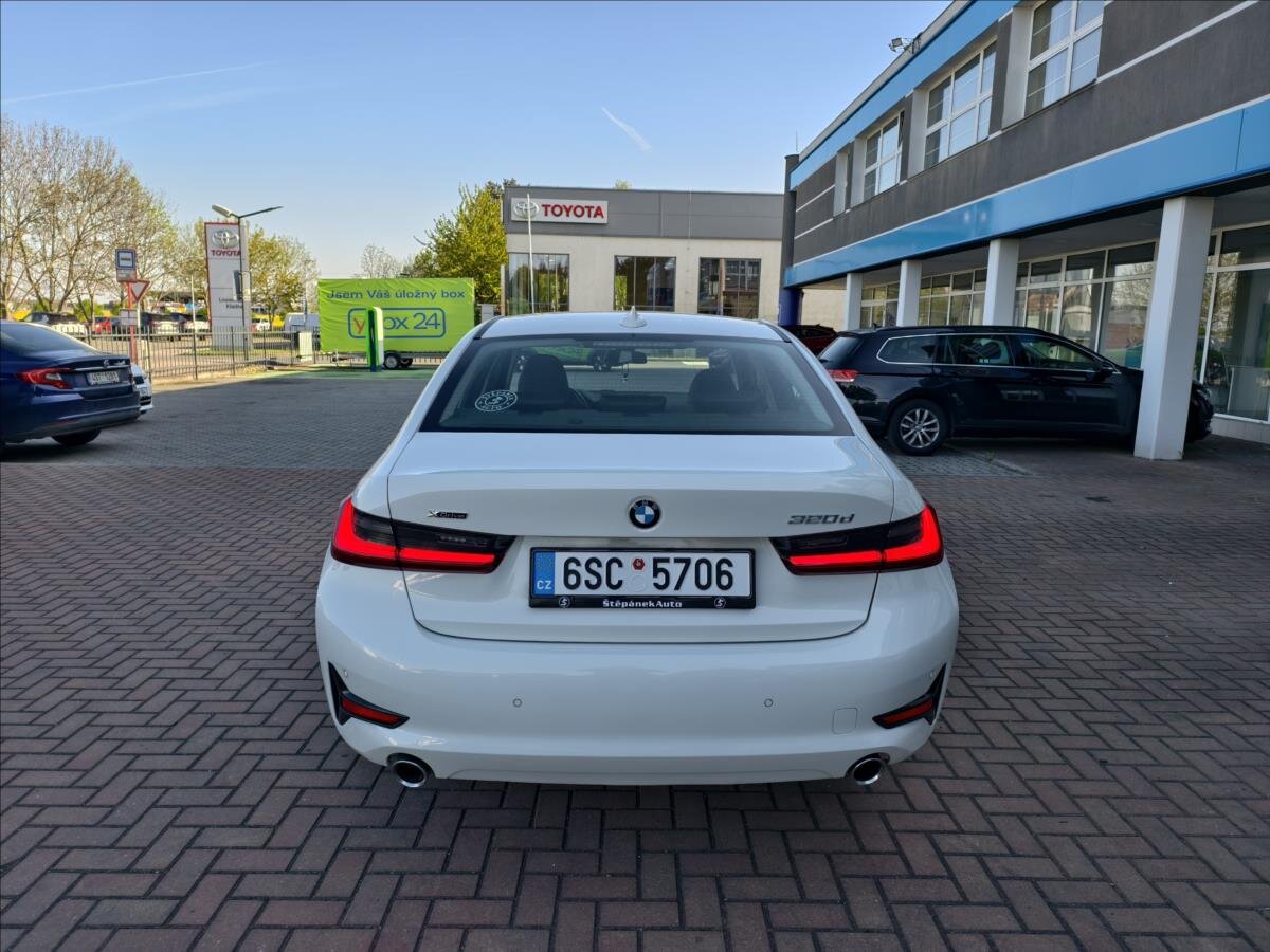 BMW Řada 3 Sedan / Limuzína 2,0 l 140 kw