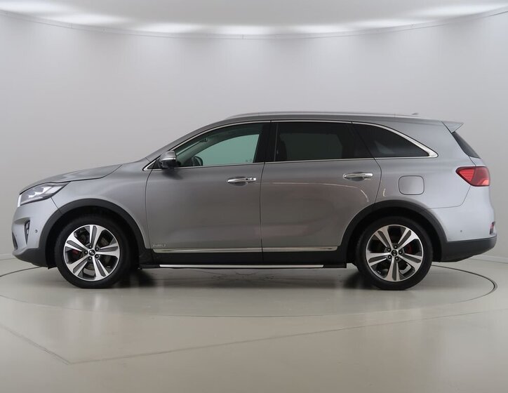 KIA Sorento 8
