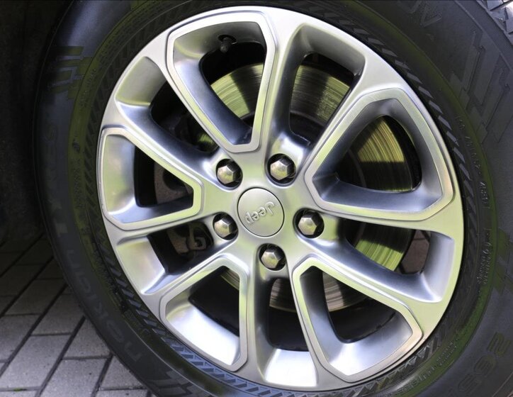 Jeep Grand Cherokee 10