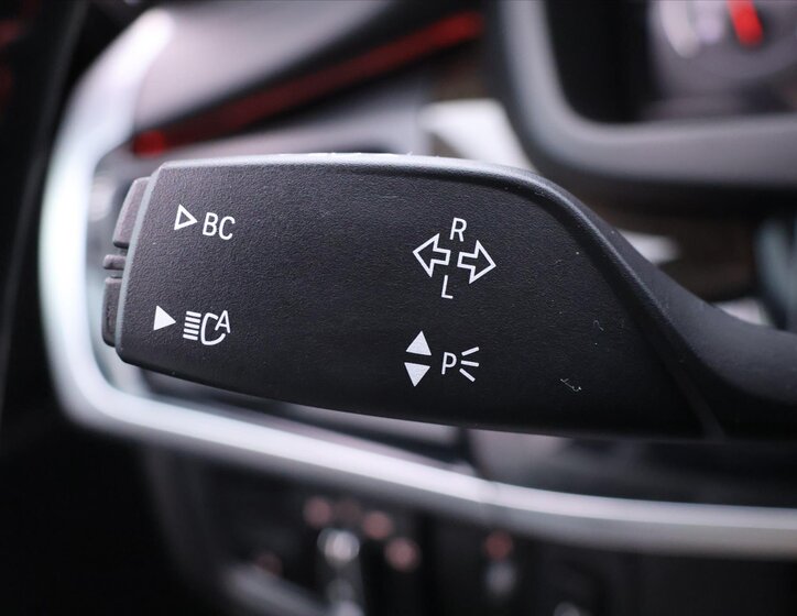 BMW X5 SUV / Terénní 4,4 l 423 kw