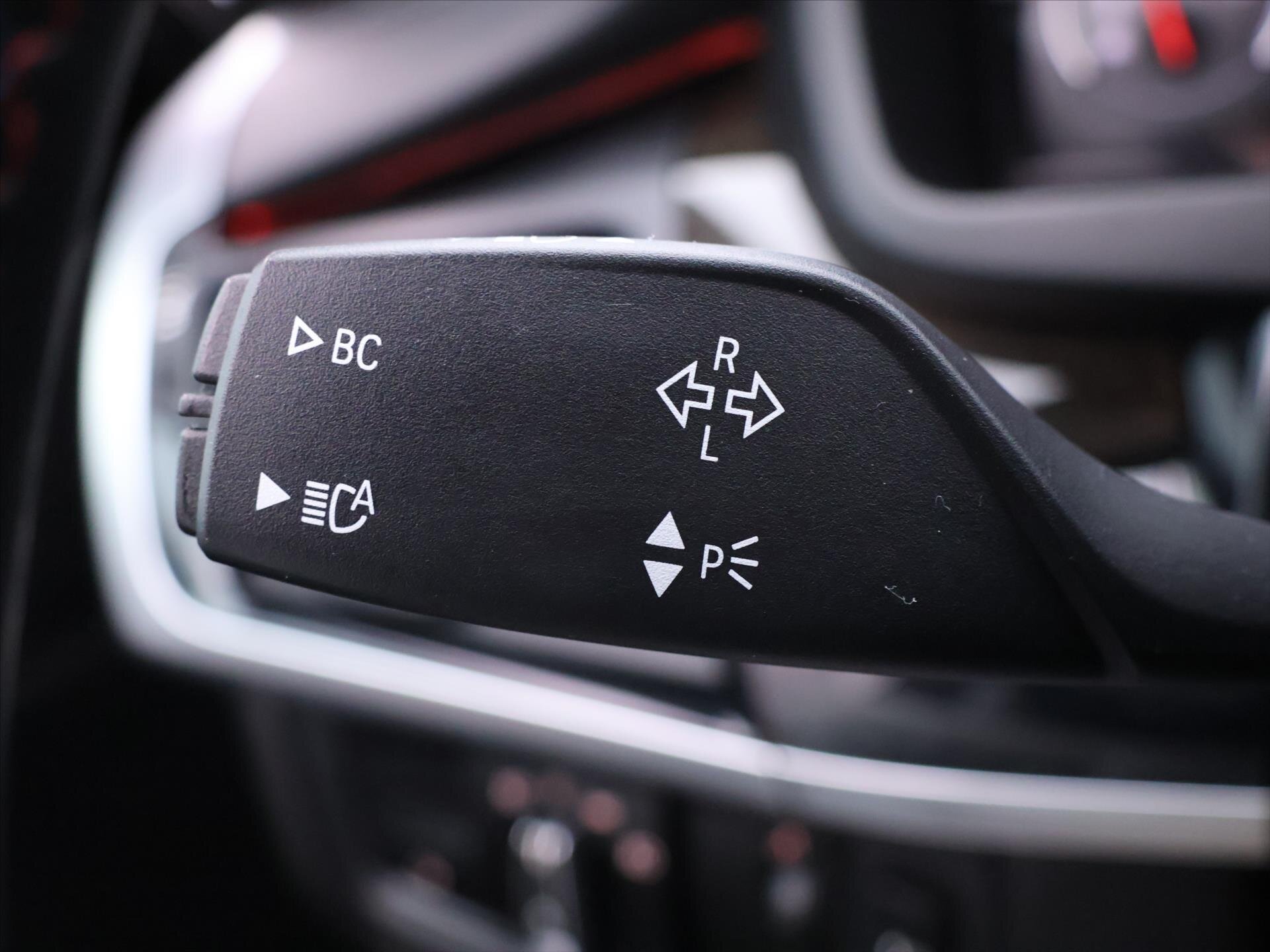 BMW X5 SUV / Terénní 4,4 l 423 kw