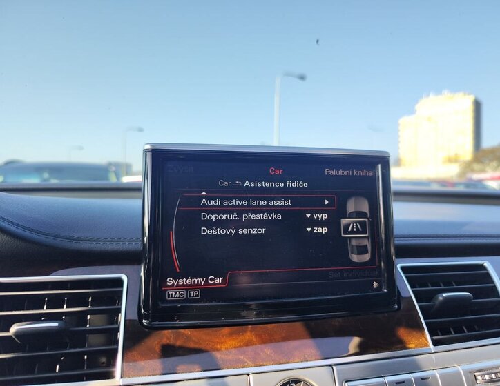 Audi A8 Sedan / Limuzína 3,0 l 190 kw