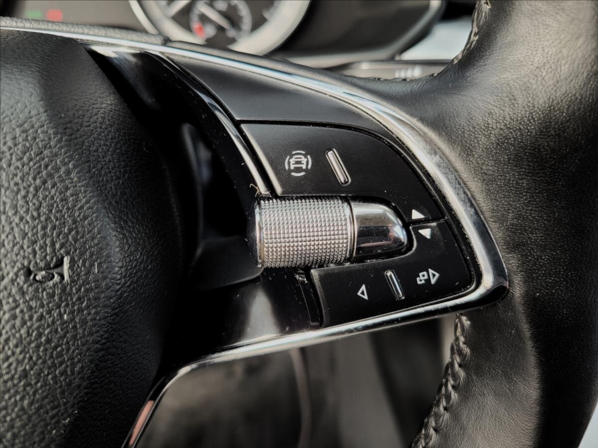 Škoda Superb Kombi 1,4 l 115 kw