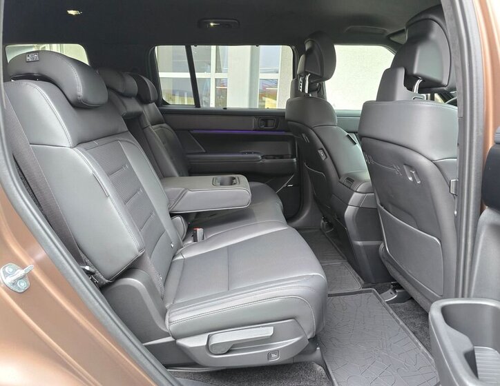 Hyundai Santa Fe SUV / Terénní 1,6 l 158 kw