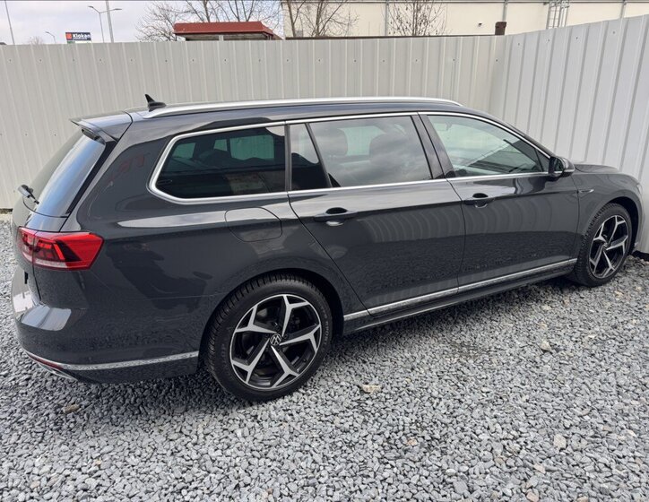 Volkswagen Passat Kombi 1,5 l 110 kw