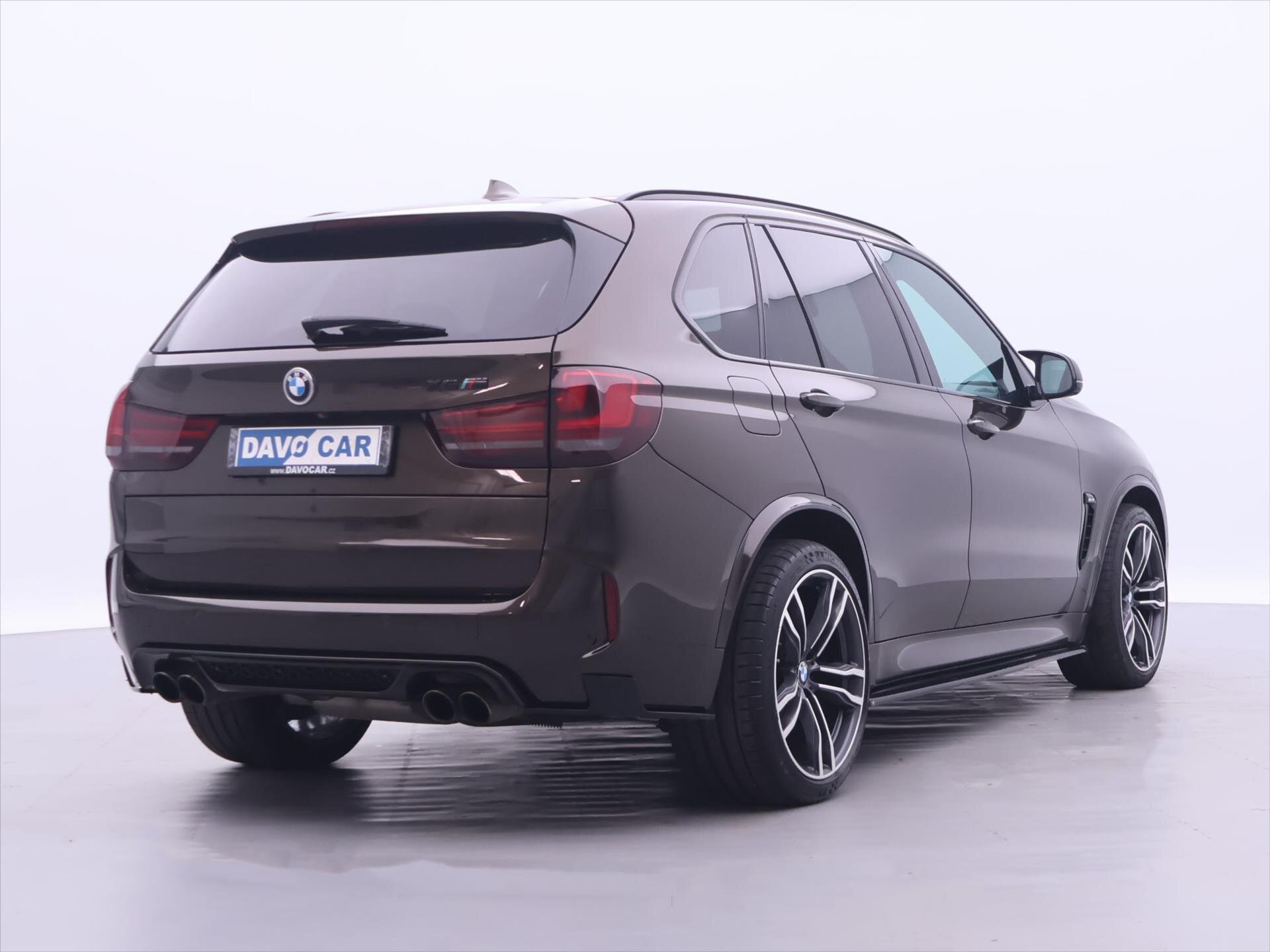 BMW X5 SUV / Terénní 4,4 l 423 kw