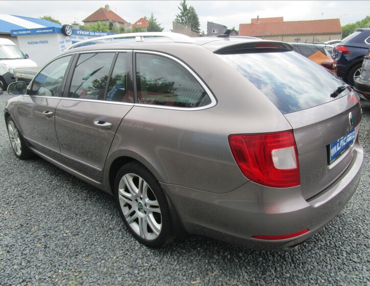 Škoda Superb 6