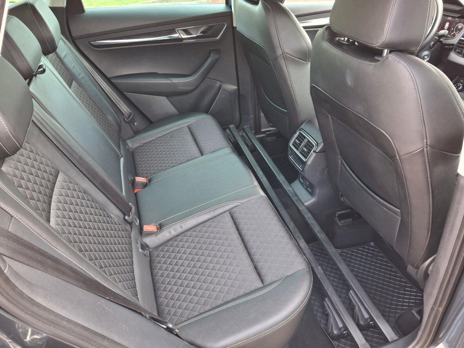 Škoda Karoq SUV / Terénní 1,5 l 110 kw