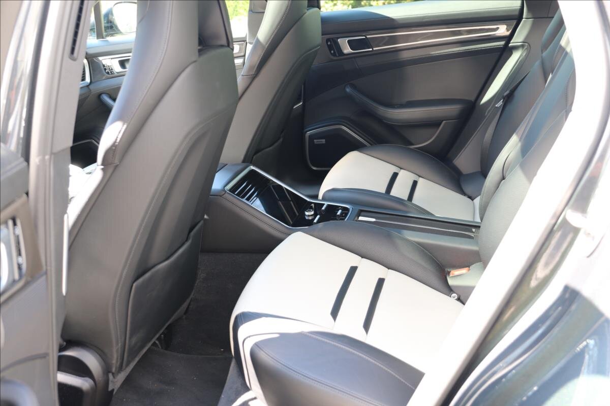 Porsche Panamera Hatchback 2,9 l 243 kw
