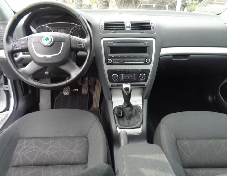Škoda Octavia 12