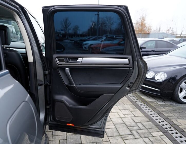 Volkswagen Touareg 17