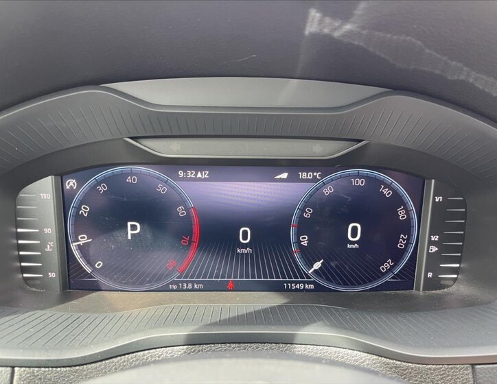 Škoda Karoq SUV / Terénní 1,5 l 110 kw