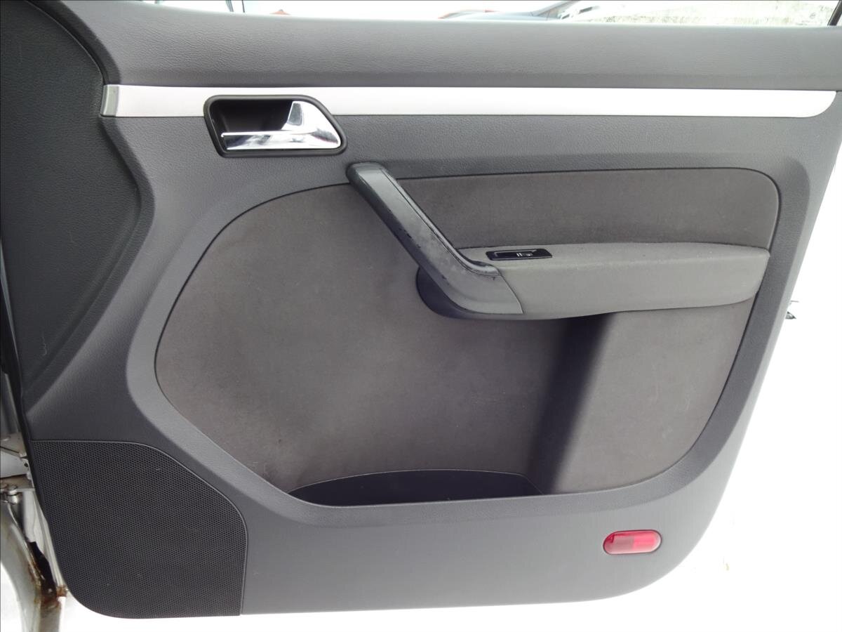 Volkswagen Touran Kombi 1,9 l 77 kw