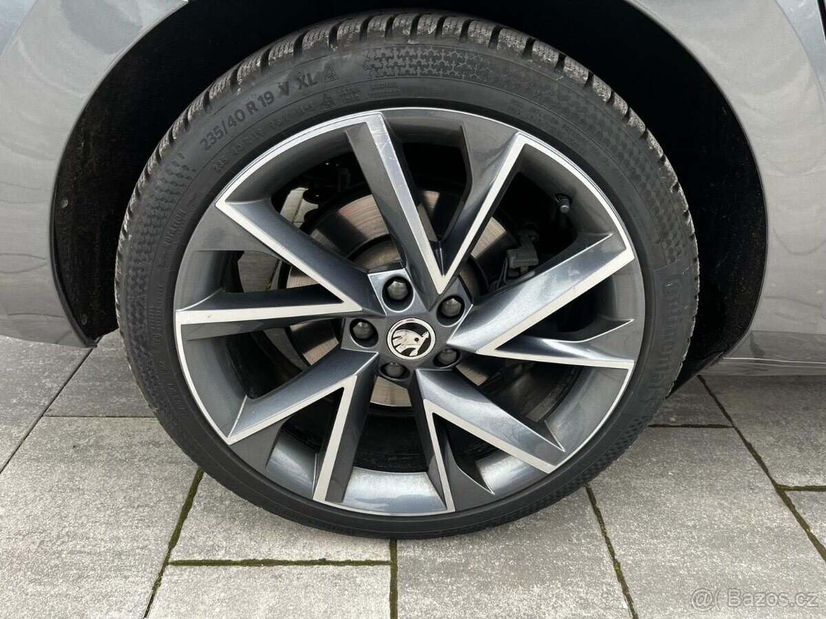 Škoda Superb Sedan / Limuzína 2,0 l 206 kw