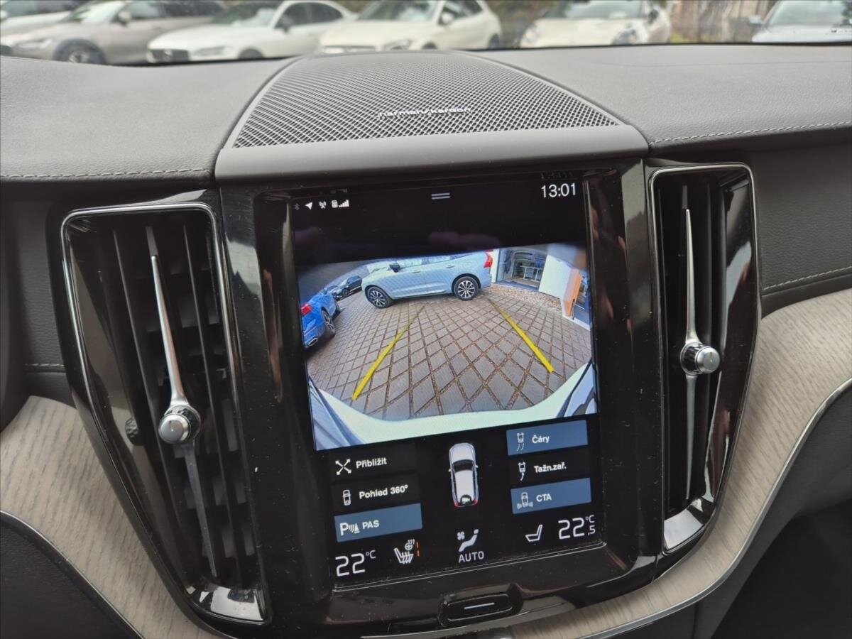 Volvo XC60 SUV / Terénní 2,0 l 145 kw