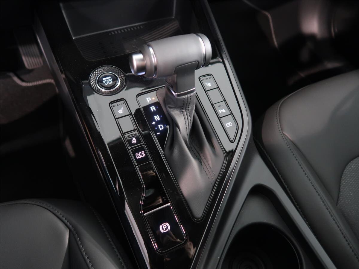 KIA Niro CUV / Crossover 1,6 l 95 kw