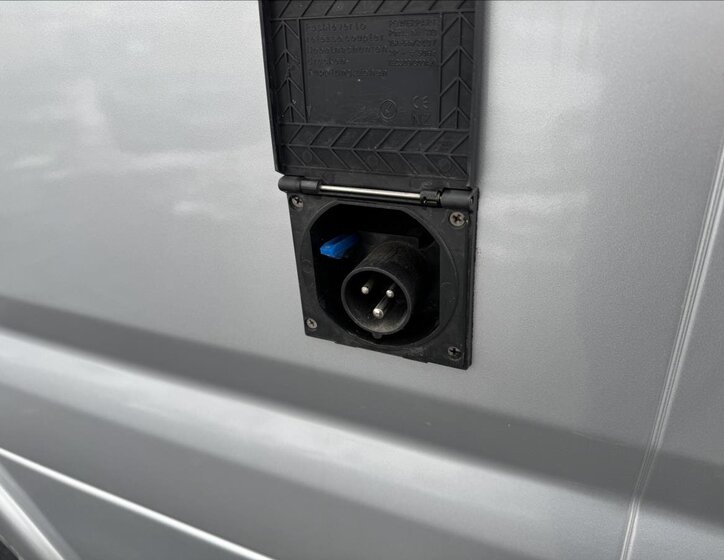 Peugeot Ostatní Ostatní 3,0 l 130 kw