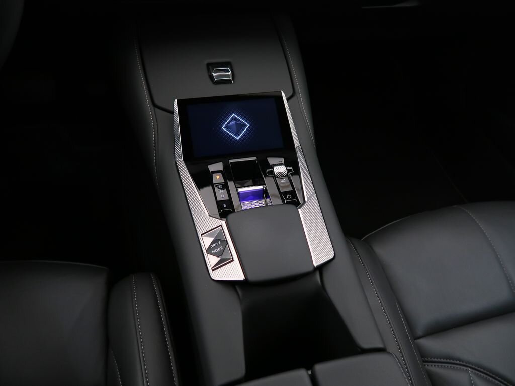 DS Automobiles DS4 Hatchback 1,6 l 132 kw